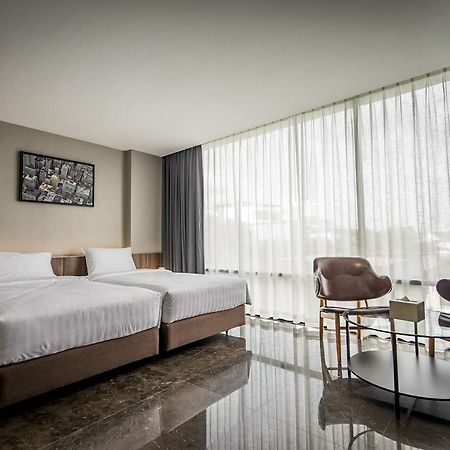 Onix Hotel Bangkok Extérieur photo