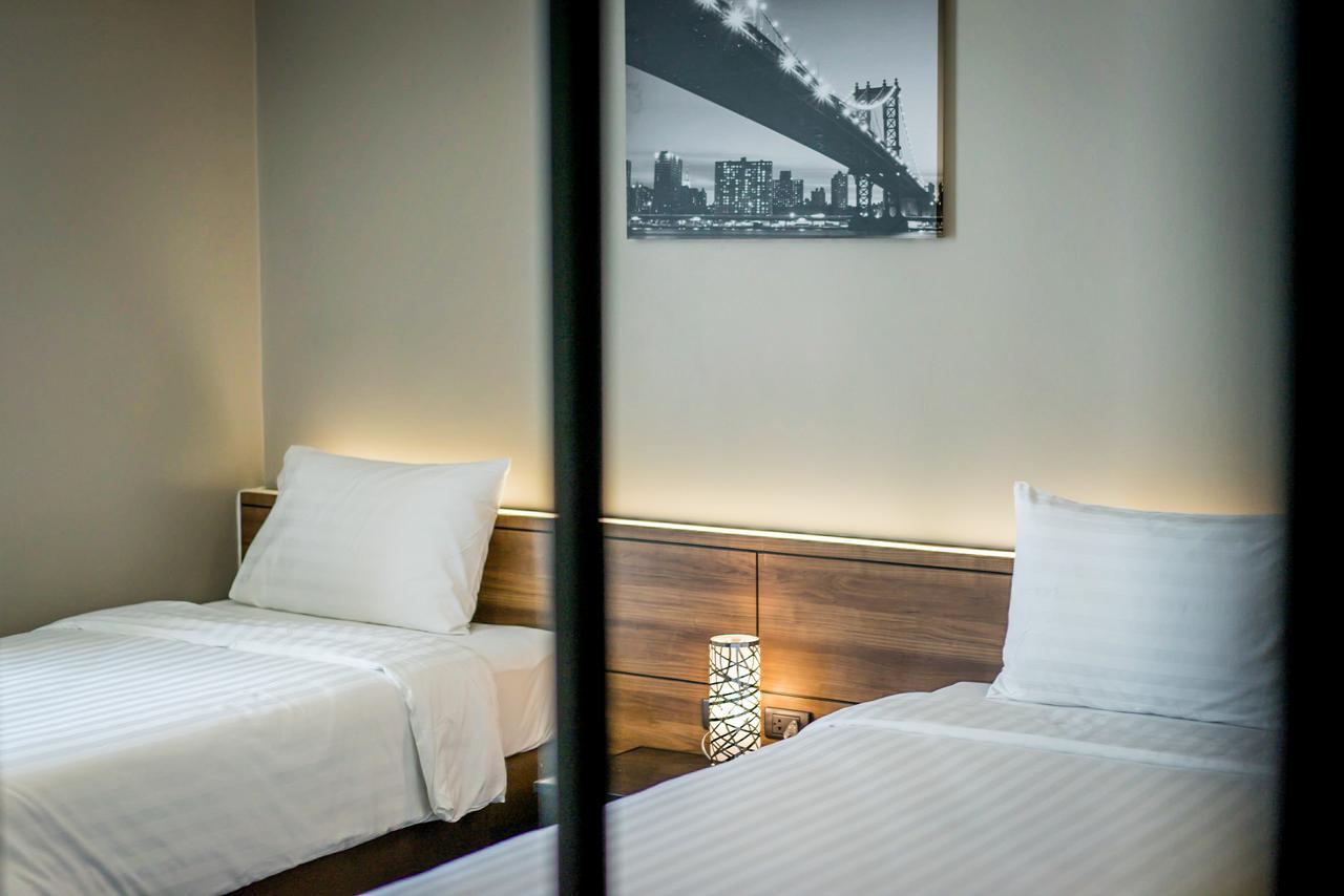 Onix Hotel Bangkok Extérieur photo