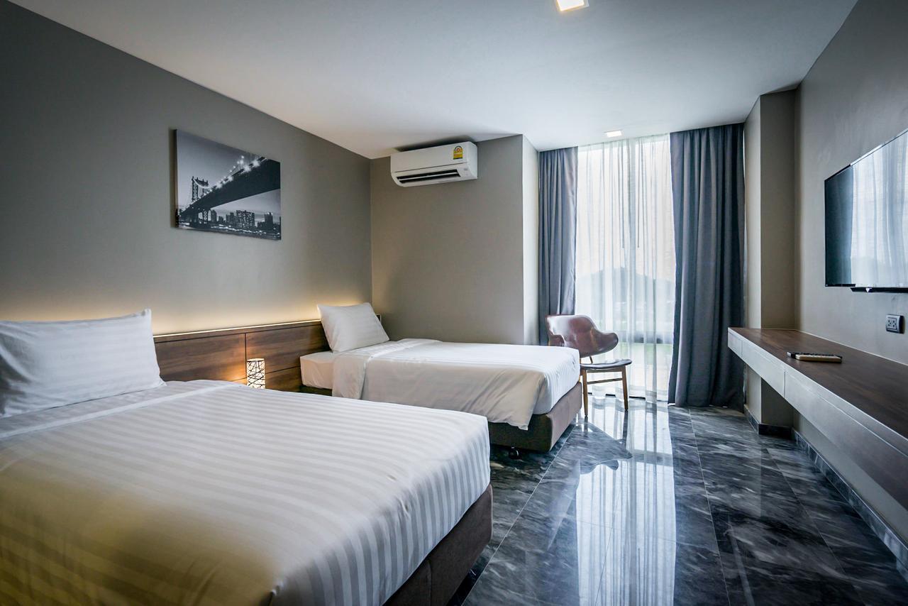 Onix Hotel Bangkok Extérieur photo