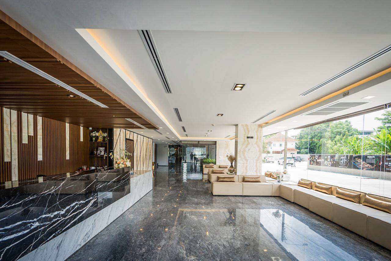 Onix Hotel Bangkok Extérieur photo