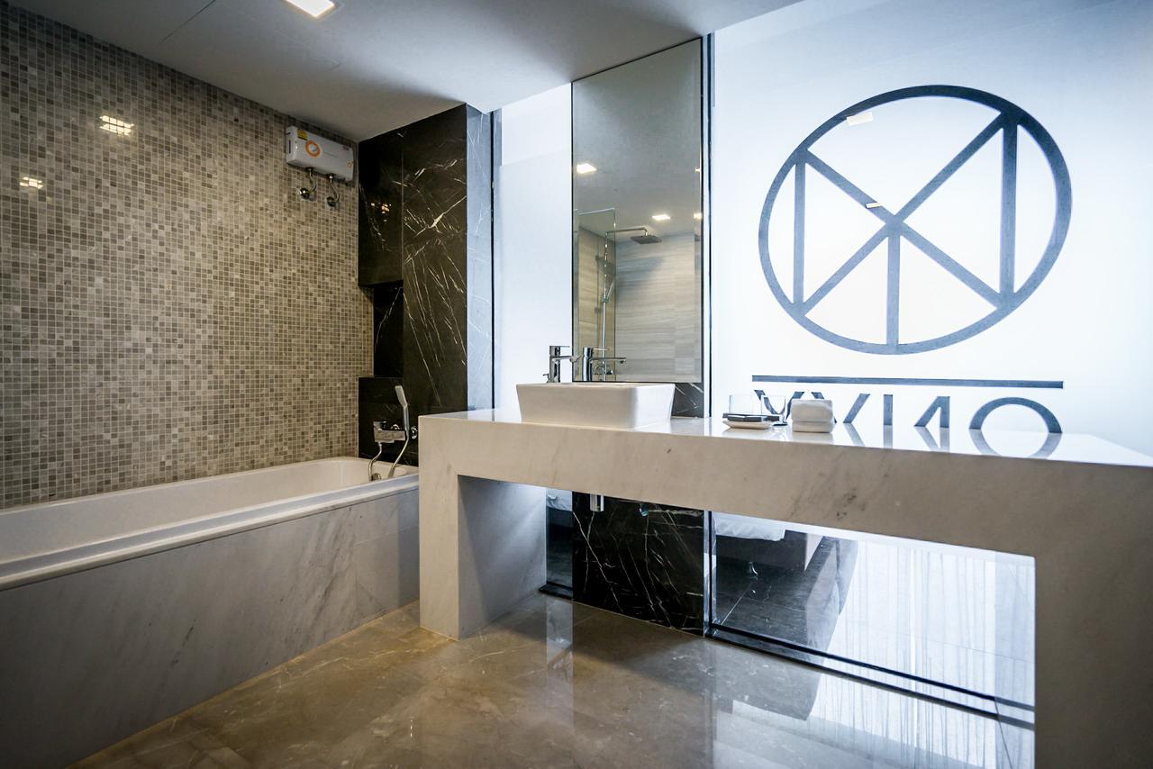 Onix Hotel Bangkok Extérieur photo