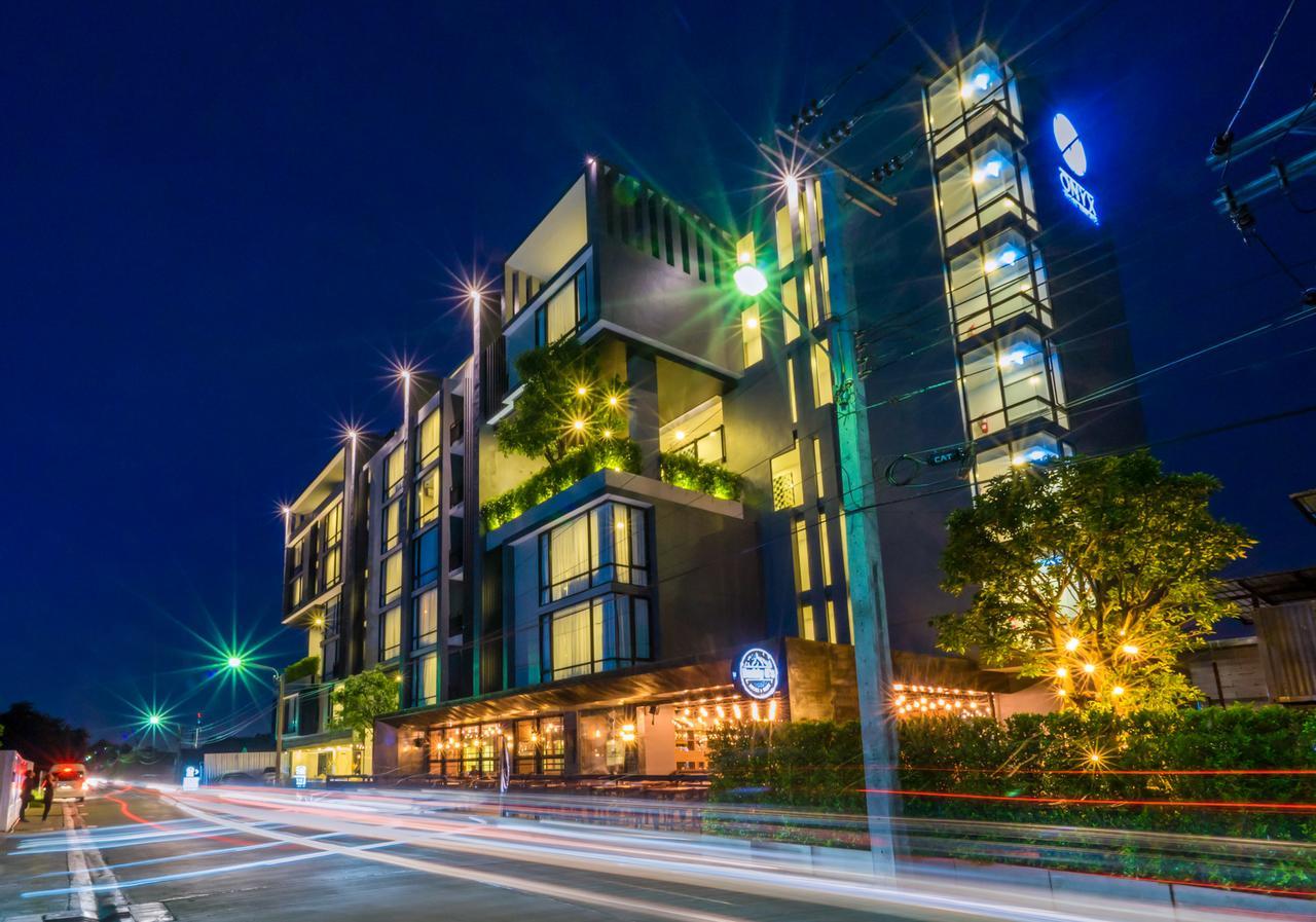 Onix Hotel Bangkok Extérieur photo